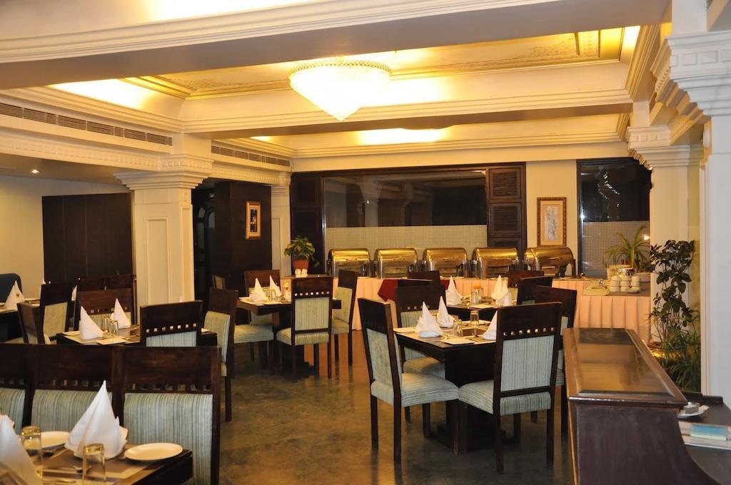 Hotel Empire Regency ジャイプール エクステリア 写真