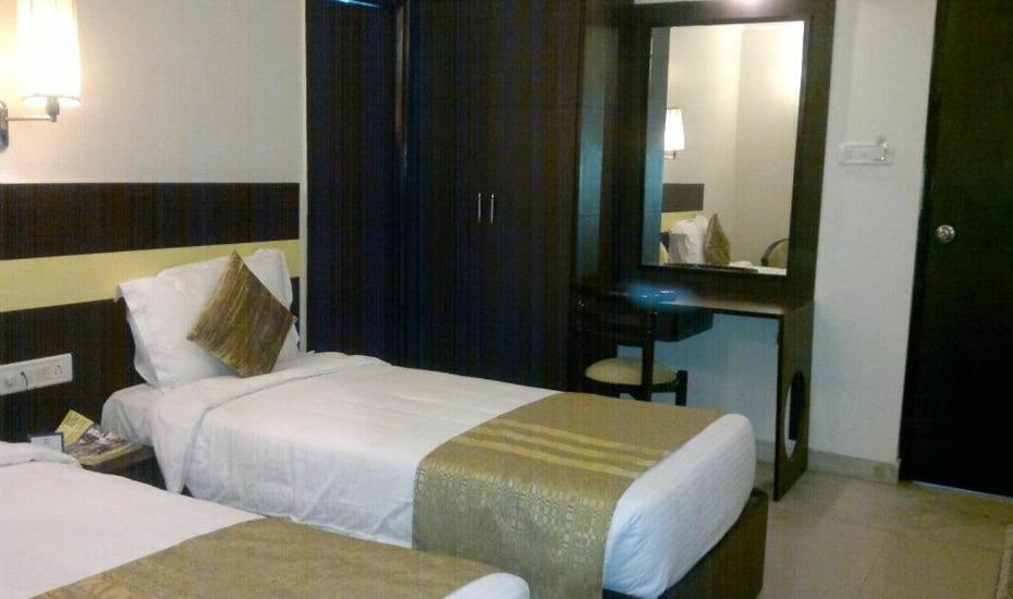 Hotel Empire Regency ジャイプール エクステリア 写真